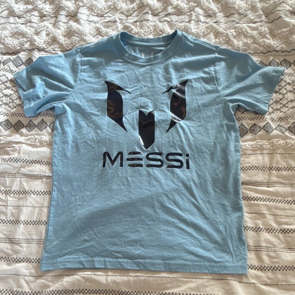 Boys Messi Graphic Tee Size M 10/12 Soccer Shirt Short Sleeve Athletic Wear